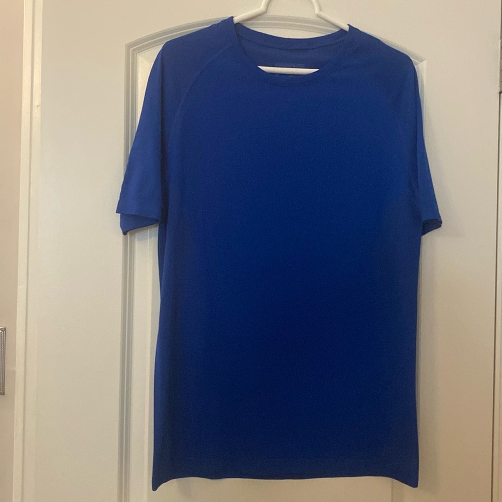 Men’s Patagonia T-shirt EUC Size Medium